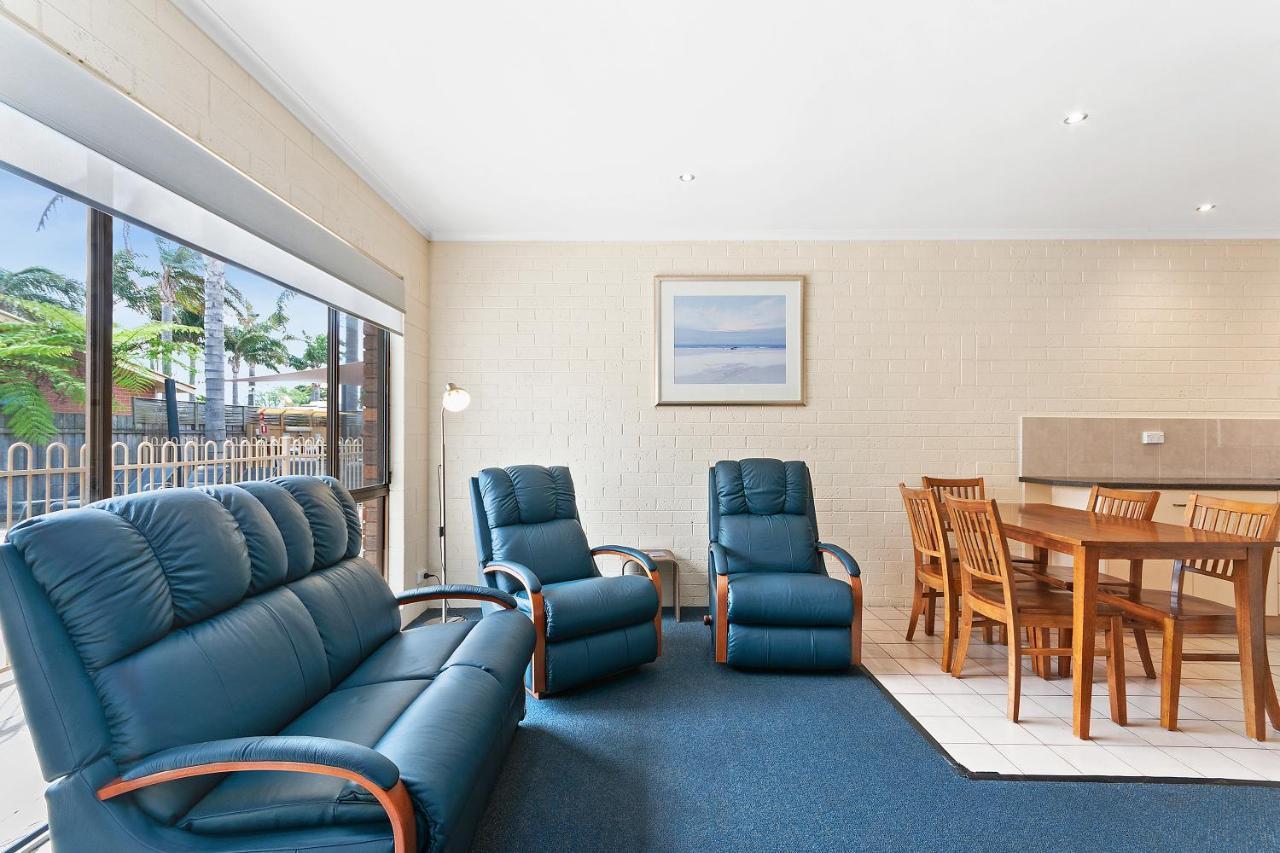 Allambi Holiday Apartments Lakes Entrance Exterior photo