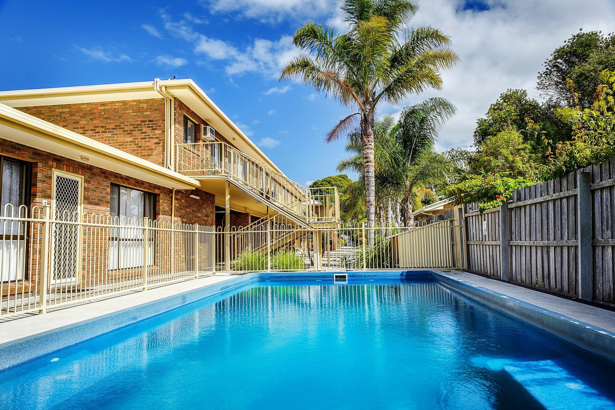 Allambi Holiday Apartments Lakes Entrance Exterior photo